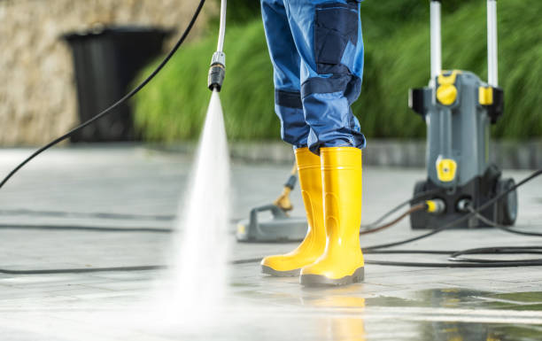 Best Deck Pressure Washing  in Cave City, KY